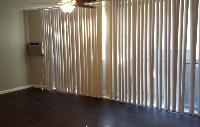 Studio, 1 bath, 420 sqft, $1,795, Unit 74-36