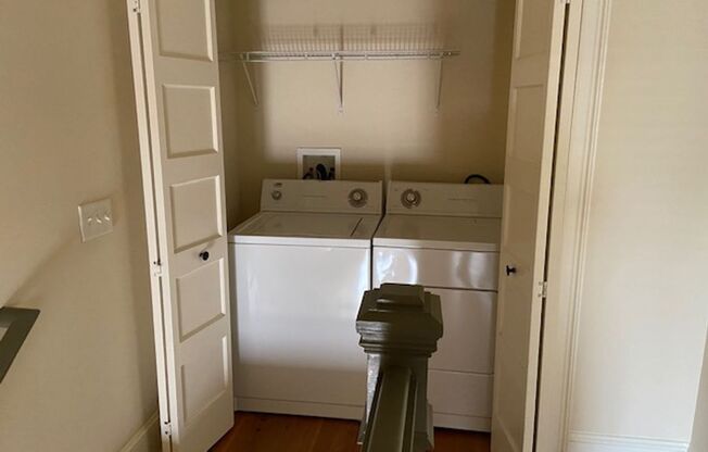 2 beds, 2 baths, 1,200 sqft, $2,600, Unit 1001 Habersham