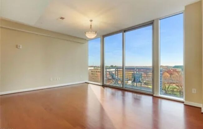 Centerpointe-downtown luxury