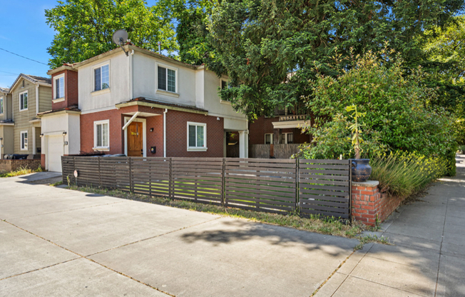 3004 PORTOLA WAY
