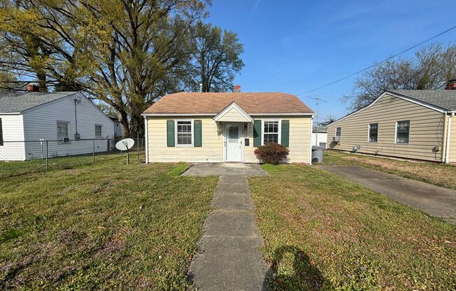 Cozy 2 Bedroom 1 Bathroom Ranch style Home Located in Hampton VA
