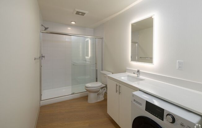 Studio, 1 bath, 288 sqft, $1,577, Unit Unit 206