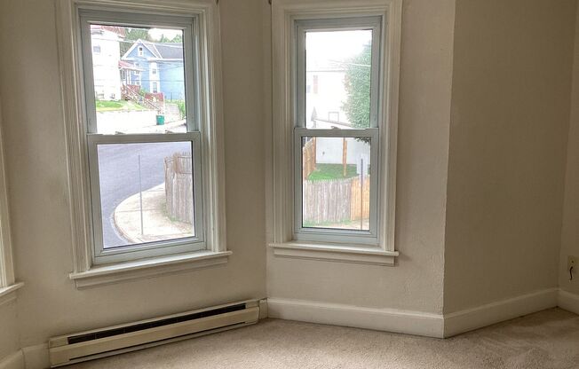 Duplex 249 Cleveland Ave