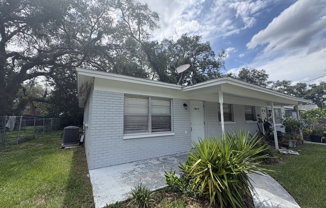 14618 N 43 ST