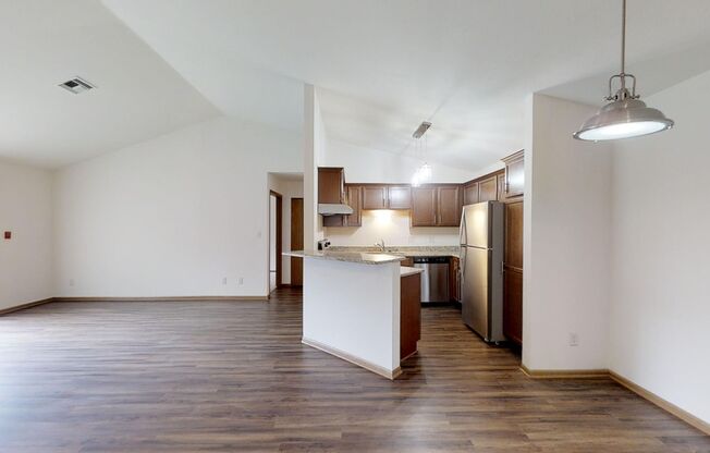 2 beds, 2 baths, $1,850, Unit 14226