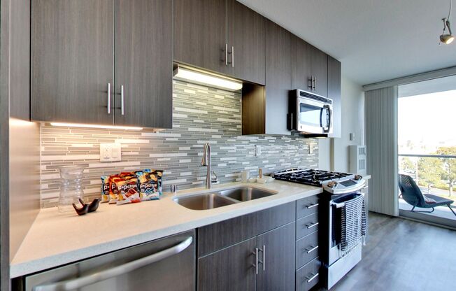 1 bed, 1 bath, 650 sqft, $2,718, Unit 202