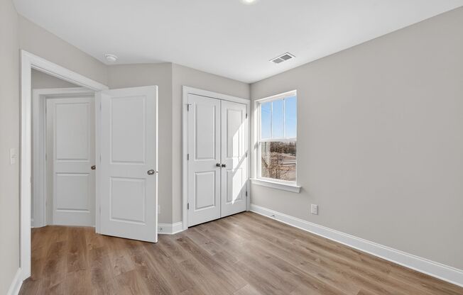 4 beds, 3.5 baths, 2,374 sqft, $2,400, Unit 8022