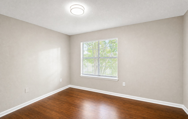 3 beds, 2 baths, 1,151 sqft, $1,095, Unit 208