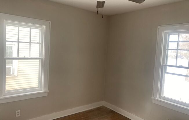 3 beds, 1 bath, $1,200