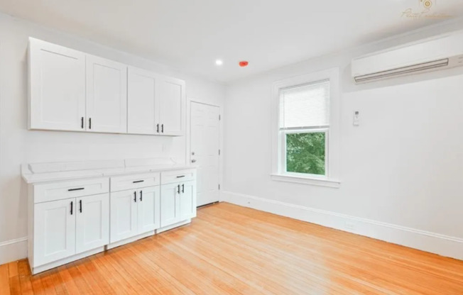122 ELMGROVE AVE