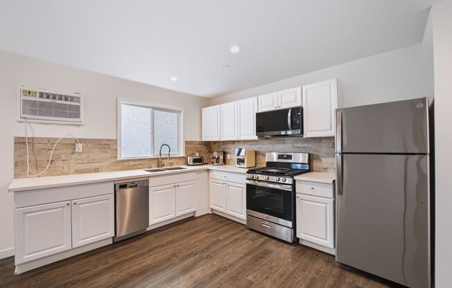 4323 Van Nuys