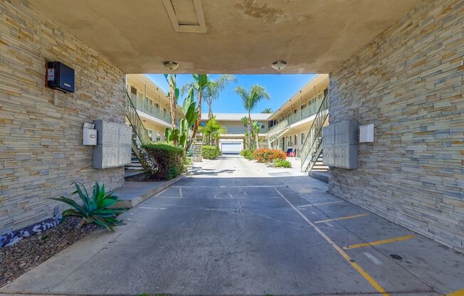 Mid-Century Property Amid South LA’s Vital Commercial Corridor