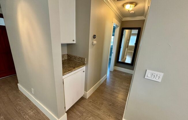 Beautiful 2 BD, 1.5 BA condo w/1 car detached garage for rent in University Heights!