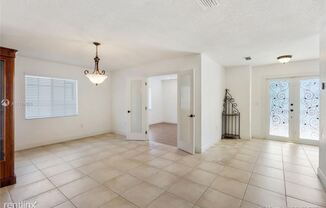 1333 SW 16th St