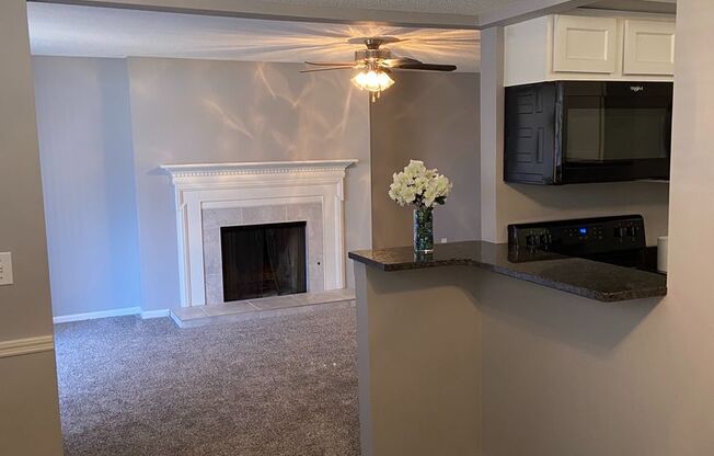1 bed, 1 bath, 930 sqft, $1,163, Unit 1901
