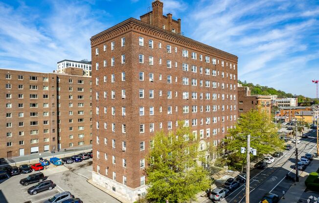 Studio, 1 bath, 301 sqft, $1,350, Unit Wellington 904