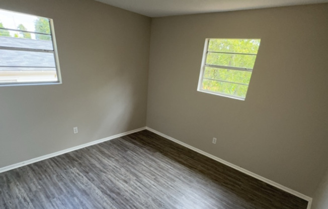 3 beds, 1 bath, $1,350