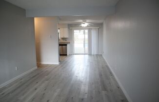 2 beds, 1 bath, 900 sqft, $1,250