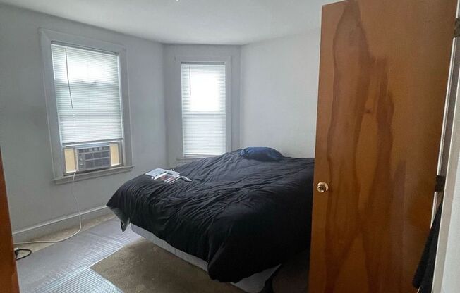 Studio, 1 bath, 400 sqft, $1,595, Unit 90 Win #08A