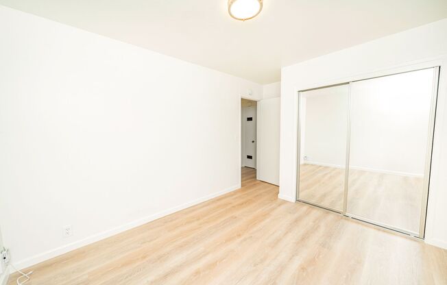 2 beds, 1 bath, $1,999, Unit E