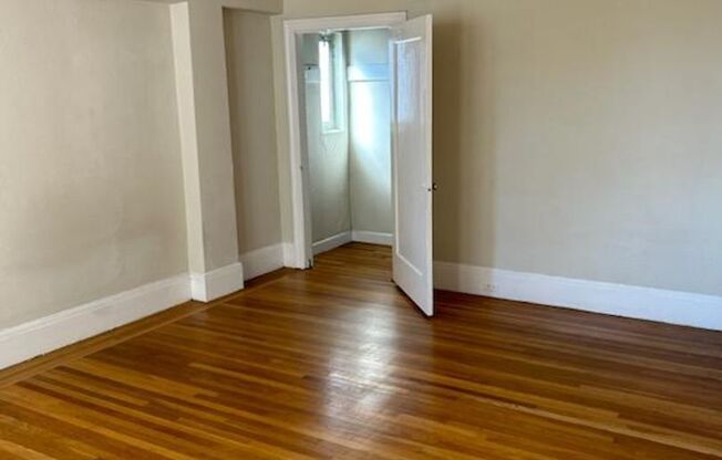 Studio, 1 bath, 400 sqft, $1,795, Unit 56