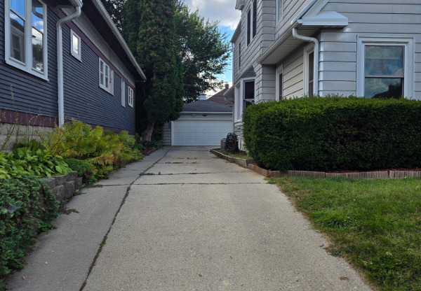 2915 N 55 ST