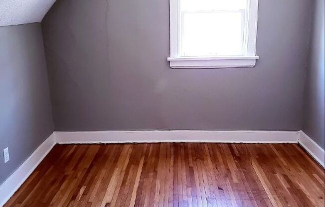 2 beds, 1 bath, $800