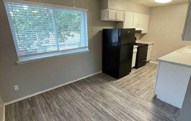 2 beds, 1 bath, 924 sqft, $840, Unit 269