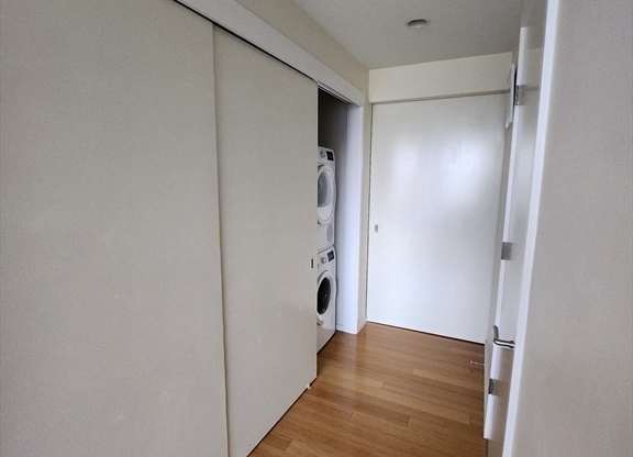 2 beds, 2 baths, 1,367 sqft, $4,800, Unit 811