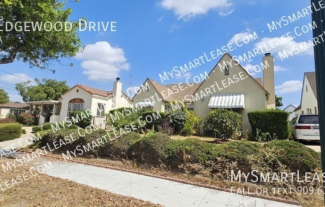 1704 EDGEWOOD DR