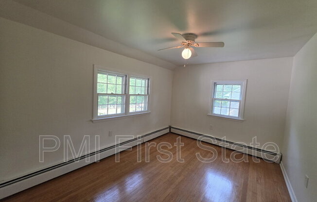 24 DEER RUN DR