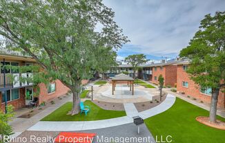 2112 Moon St NE