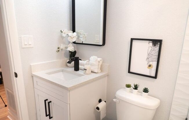 Chic & Stylish  Central location