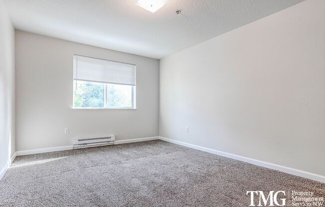 2 beds, 1 bath, 960 sqft, $1,475, Unit 220