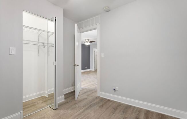 2 beds, 1 bath, $2,100, Unit 446