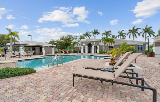 Poolside Seating | Promenade at Reflection Lakes