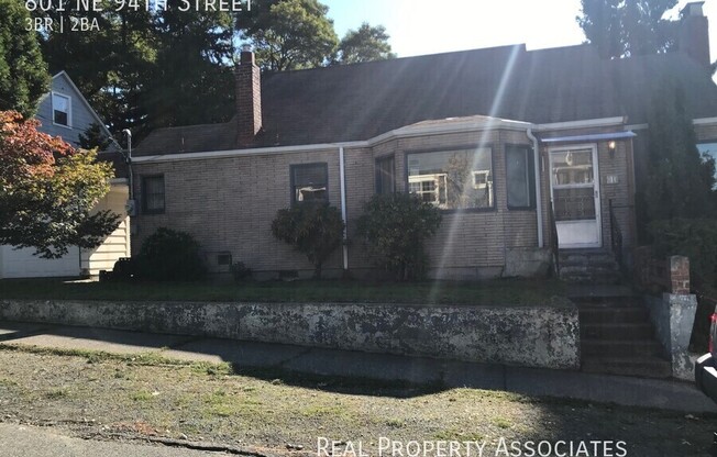 801 NE 94 ST