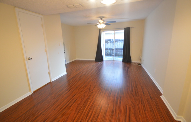 2 beds, 1.5 baths, $1,400