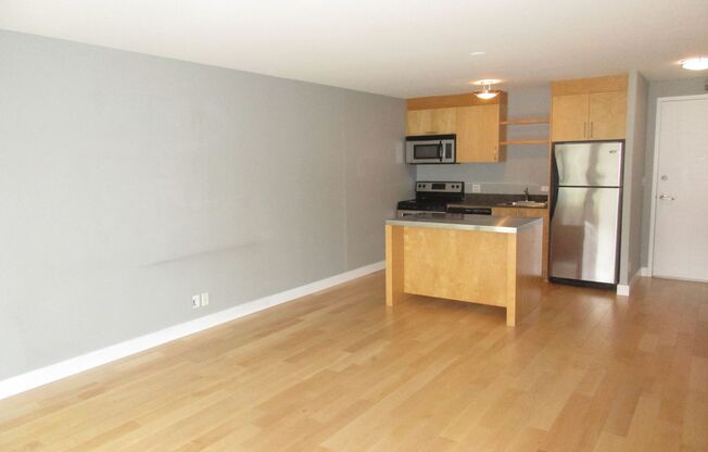 Harrison East Condos - 1 bed/1 bath w/balcony/storage/free laundry/pool (DOWNTOWN/PSU/OHSU)