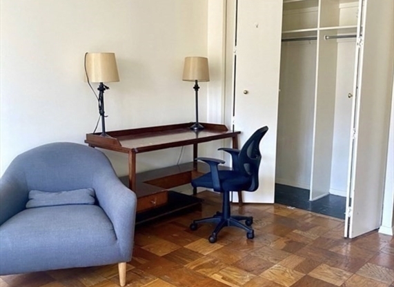 1 bed, 1 bath, 735 sqft, $2,950, Unit 9S