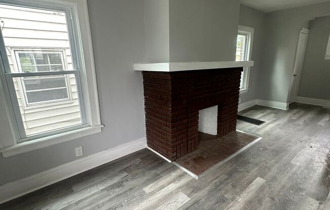 Maple Heights Single