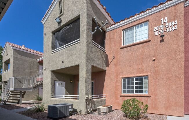 NE Near Nellis! Gated! Community Pool, Spa, Clubhouse & Park with playground!!