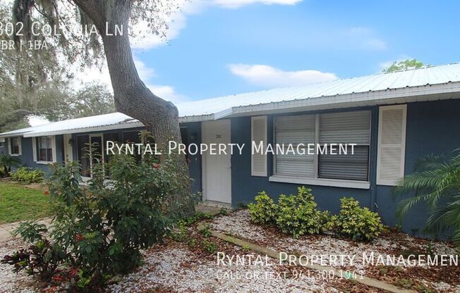 302 COLONIA LN