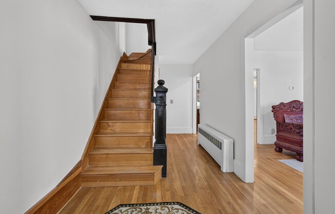 6 beds, 3 baths, 3,290 sqft, $6,500, Unit 0