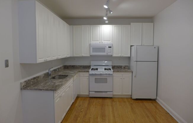 1 bed, 1 bath, 575 sqft, $1,650, Unit 108