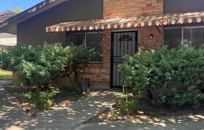 2 Bdrm, 1 Bath Condo in Sacramento