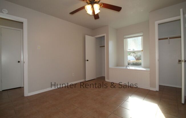 4 beds, 2 baths, $1,250