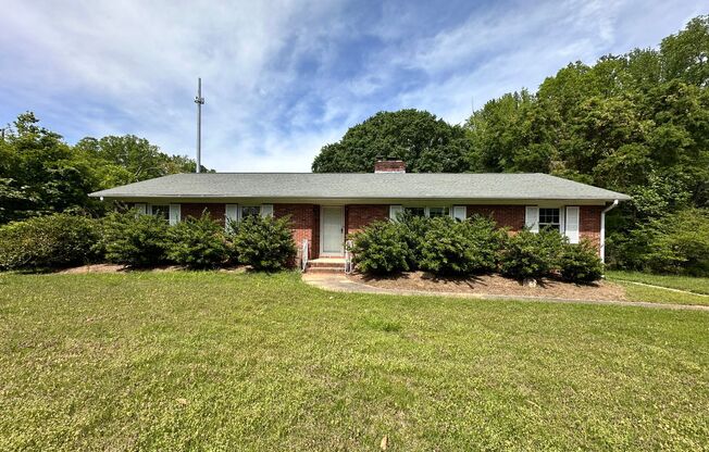 Exclusively Offered By Muse Realty, LLC