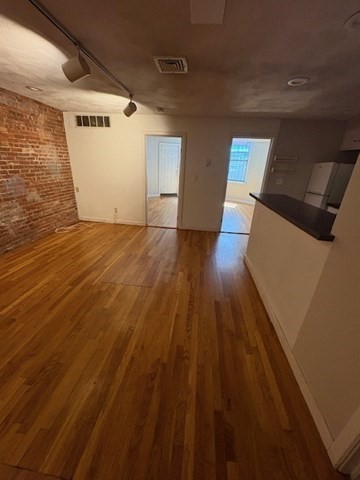 197 BEACON ST