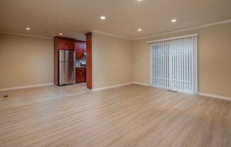 2 beds, 1 bath, $3,095, Unit 5